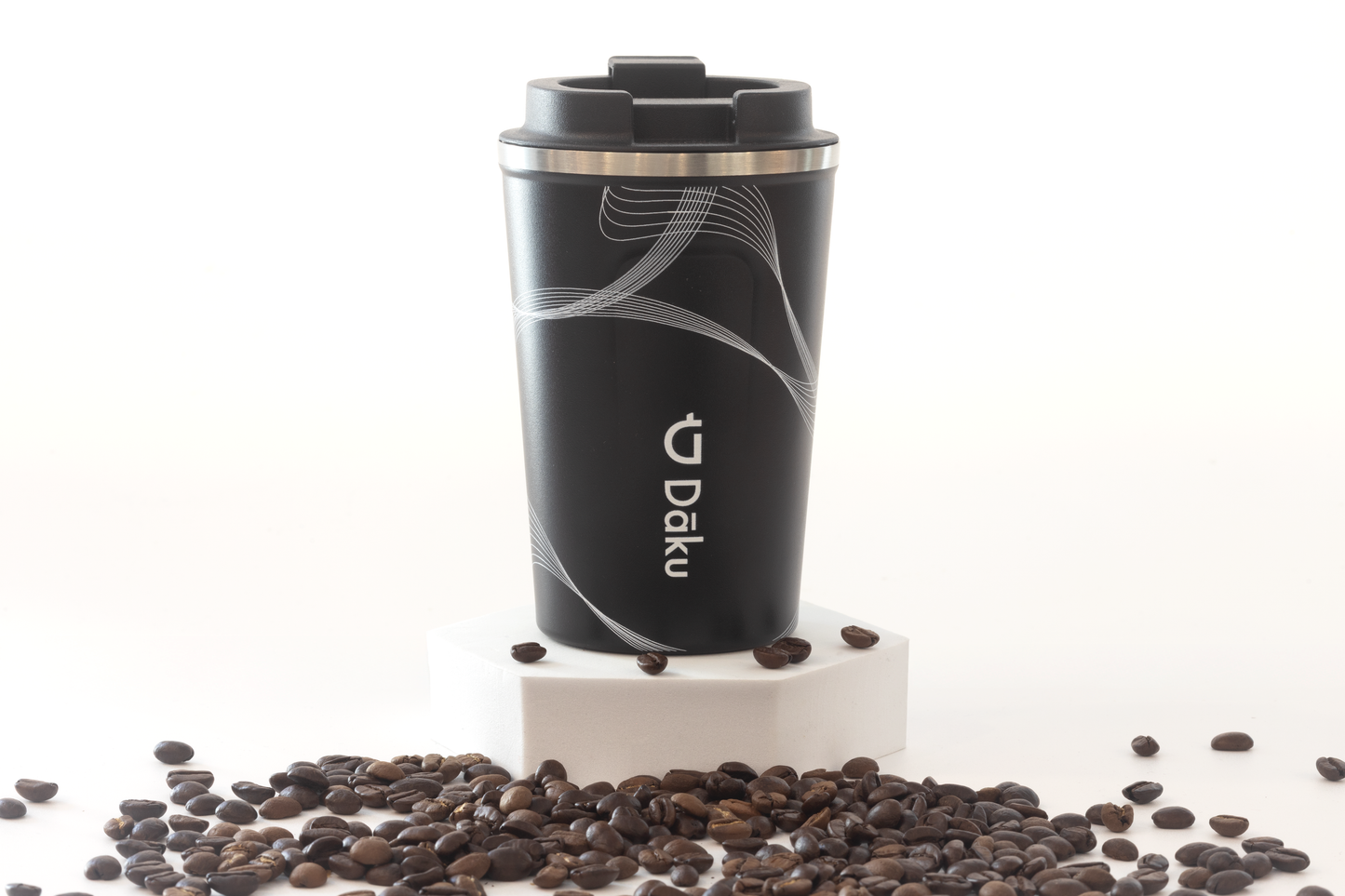 Dāku matte-black insulated thermal cup